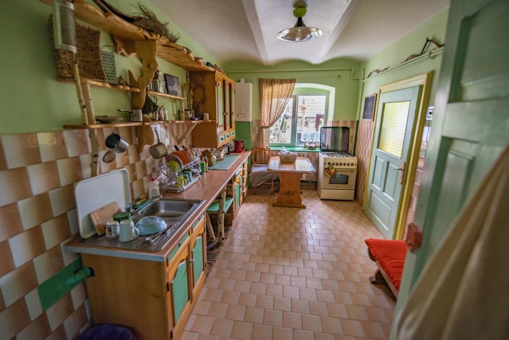 Mountain Tale Hostel Brasov Ngoại thất bức ảnh
