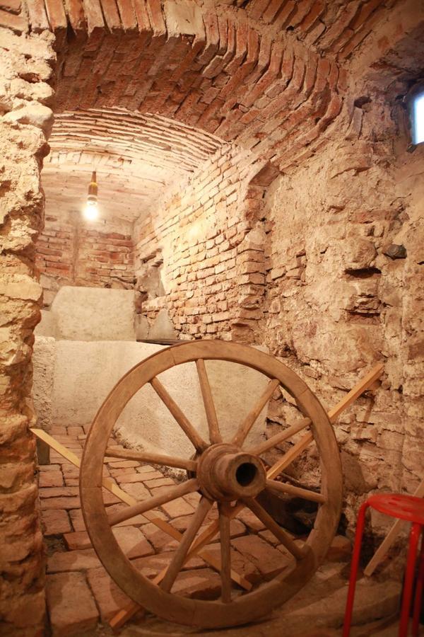 Mountain Tale Hostel Brasov Ngoại thất bức ảnh