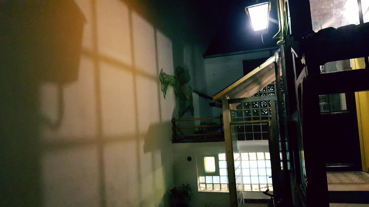 Mountain Tale Hostel Brasov Ngoại thất bức ảnh