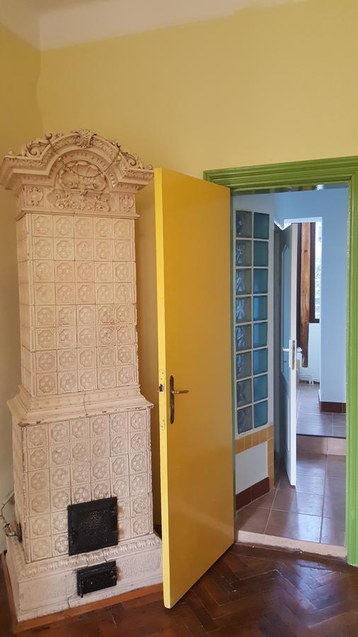 Mountain Tale Hostel Brasov Ngoại thất bức ảnh