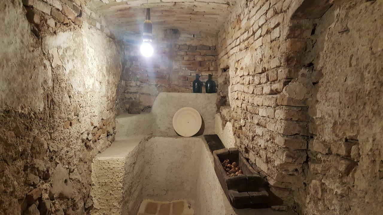 Mountain Tale Hostel Brasov Ngoại thất bức ảnh